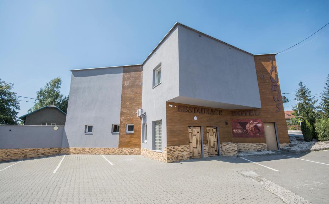 Hotel Taurus Ostrava Exterior foto